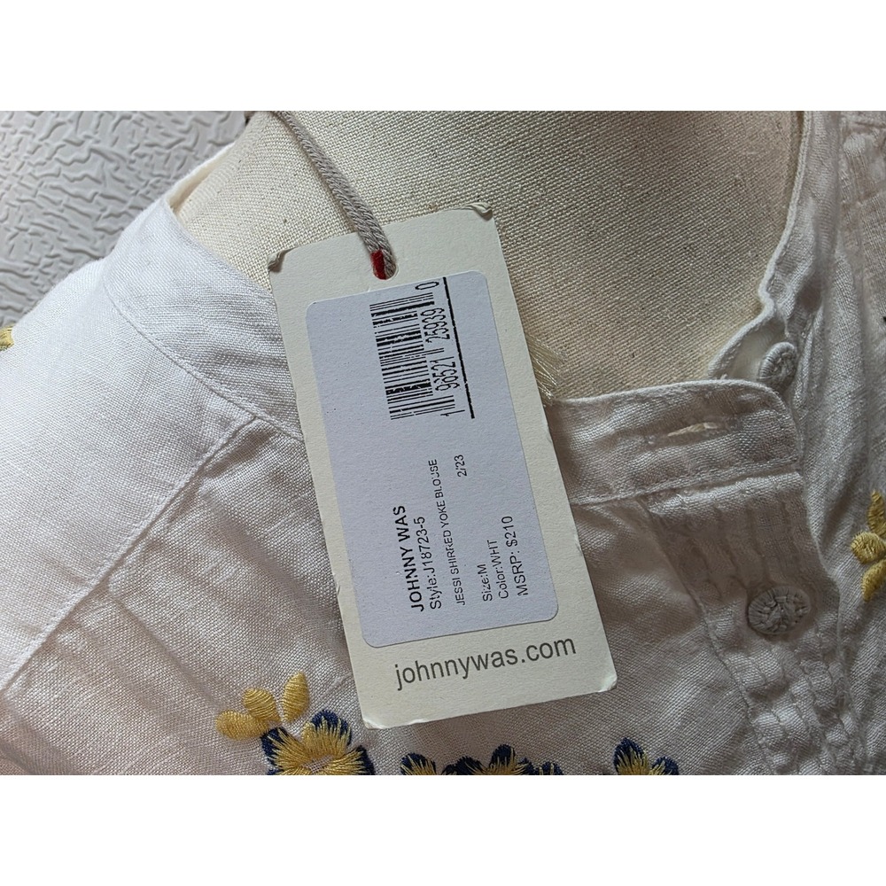Johnny Was Jessi Blouse Women Size M White NWT Embroidered Linen Shirred Yoke - Picture 3 of 8